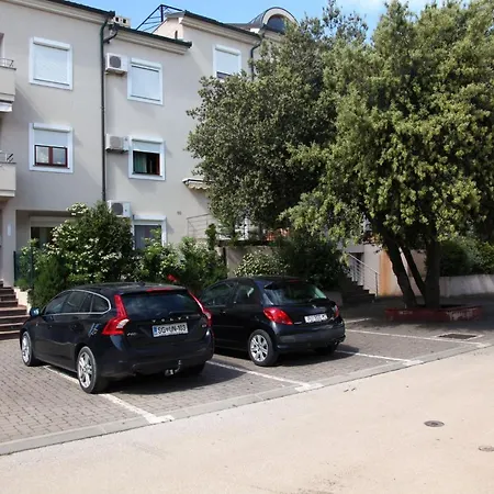 Katica 364 بريمونتيرا